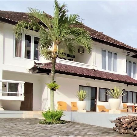 Aparthotel Medewi Manor Airsatang Exterior foto