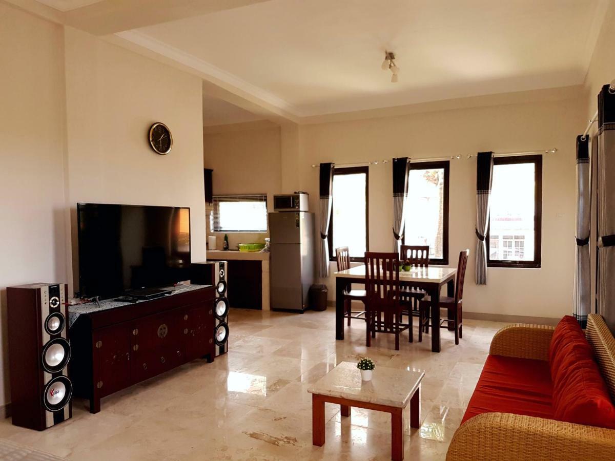 Aparthotel Medewi Manor Airsatang Exterior foto